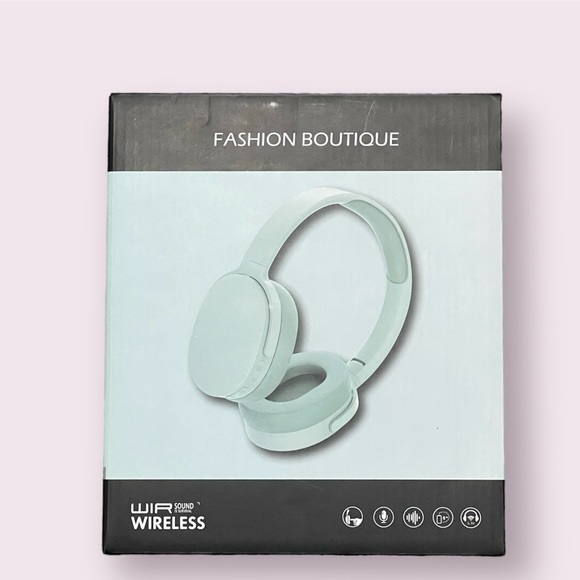 P2961 Heavy Bass Headphones Wireless Noise Canceling Gaming Headphones Green - Picture 2 of 3